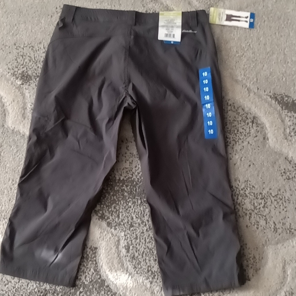 Eddie Bauer Rainier Capris - Picture 10 of 11